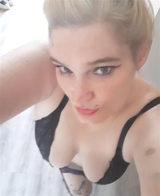 Jennida, sesso in Prato id1020