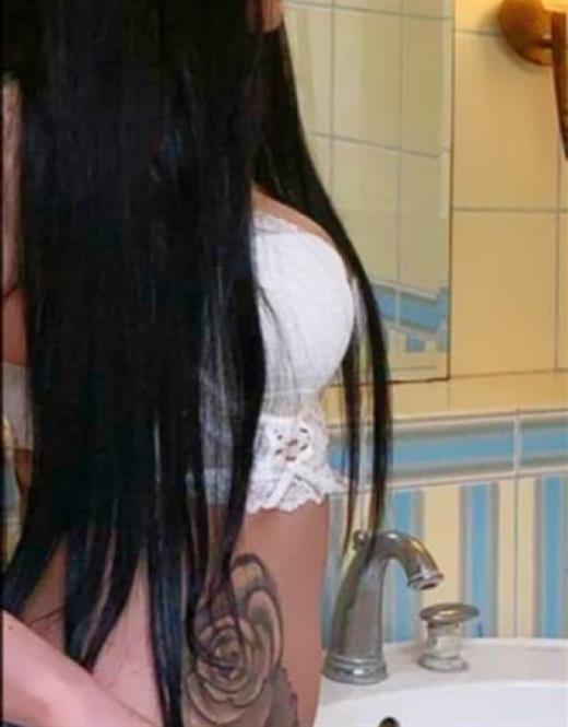 Karine222, escort in Firenze id3380